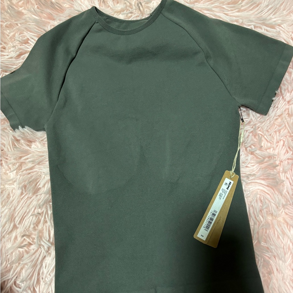 SKIMS CONTOUR NYLON T-SHIRT NWT - Picture 1 of 3